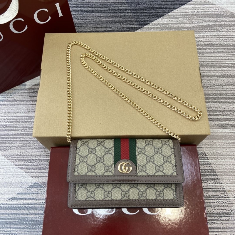 G*u*i wallets & purse